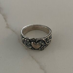 James Avery retired sterling silver flower and heart ring
